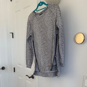 Stella & Dot Gray Animal Print Sweater